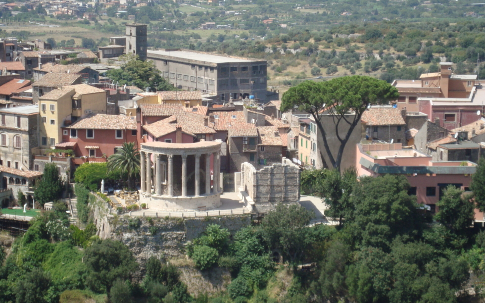 – 11 Tivoli Acropoli